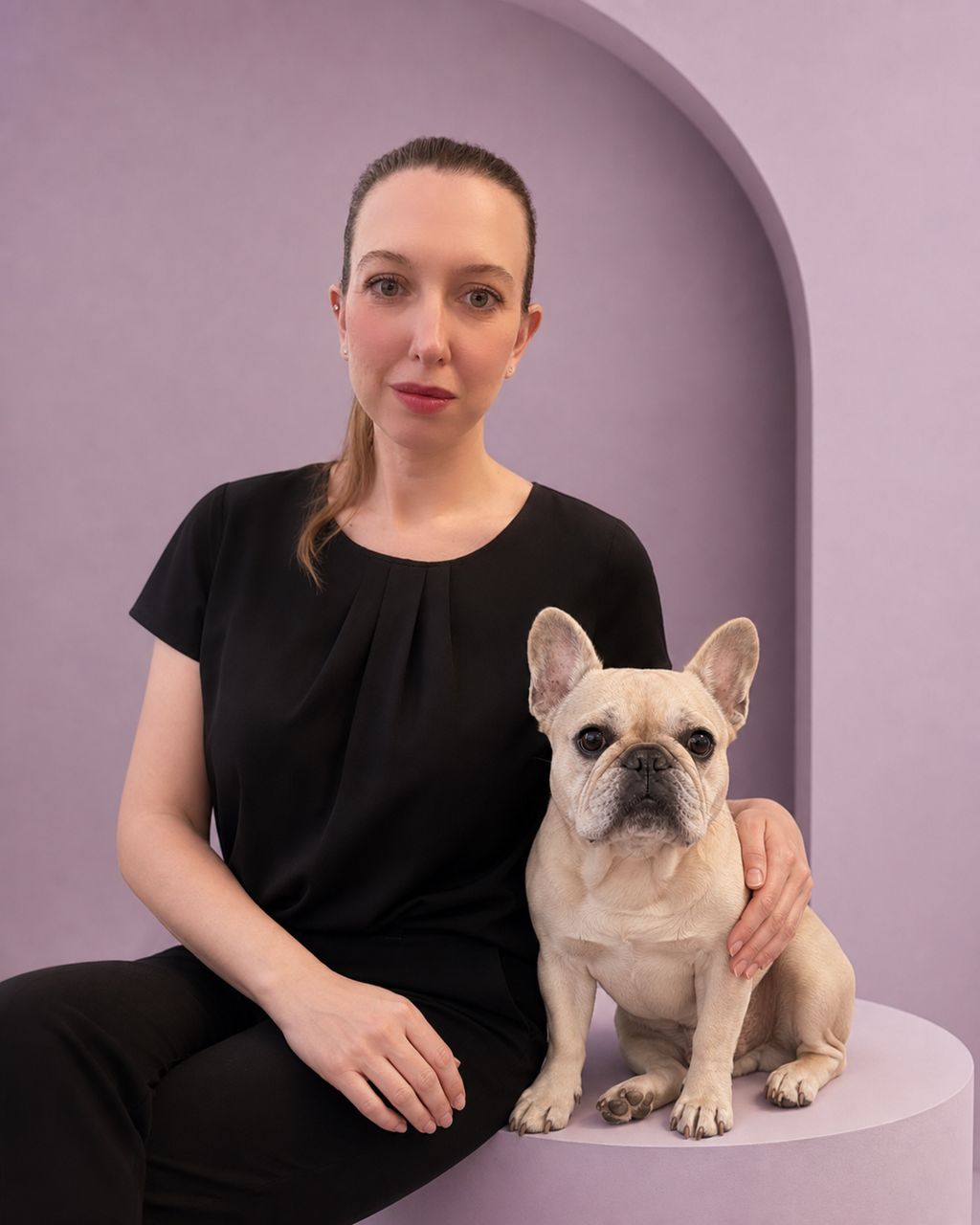 Blusa donna nera con zampetta di Ettore